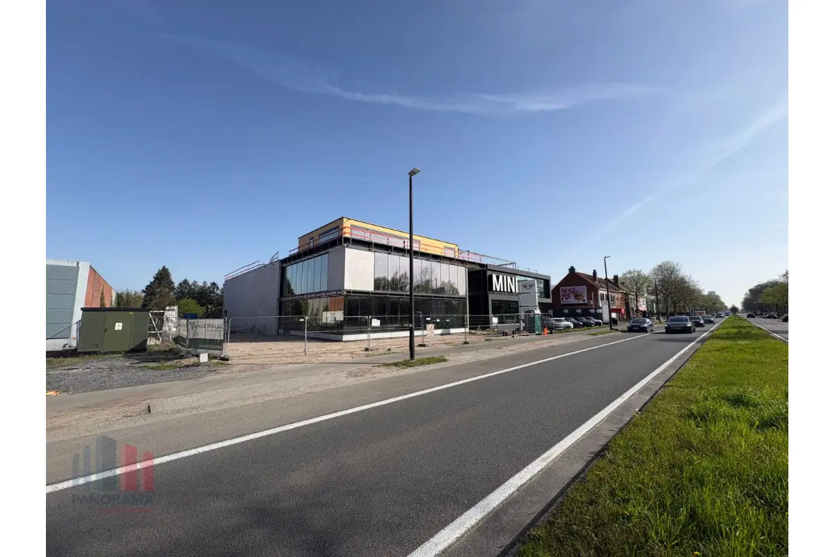 Handelszaak te  huur in Sint-Denijs-Westrem 9051 12467.00€  slaapkamers 935.00m² - Zoekertje 752551