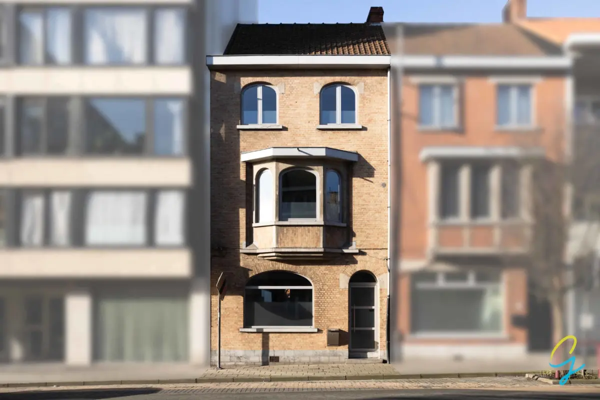 Huis te  koop in Deinze 9800 329000.00€ 3 slaapkamers 170.00m² - Zoekertje 752024