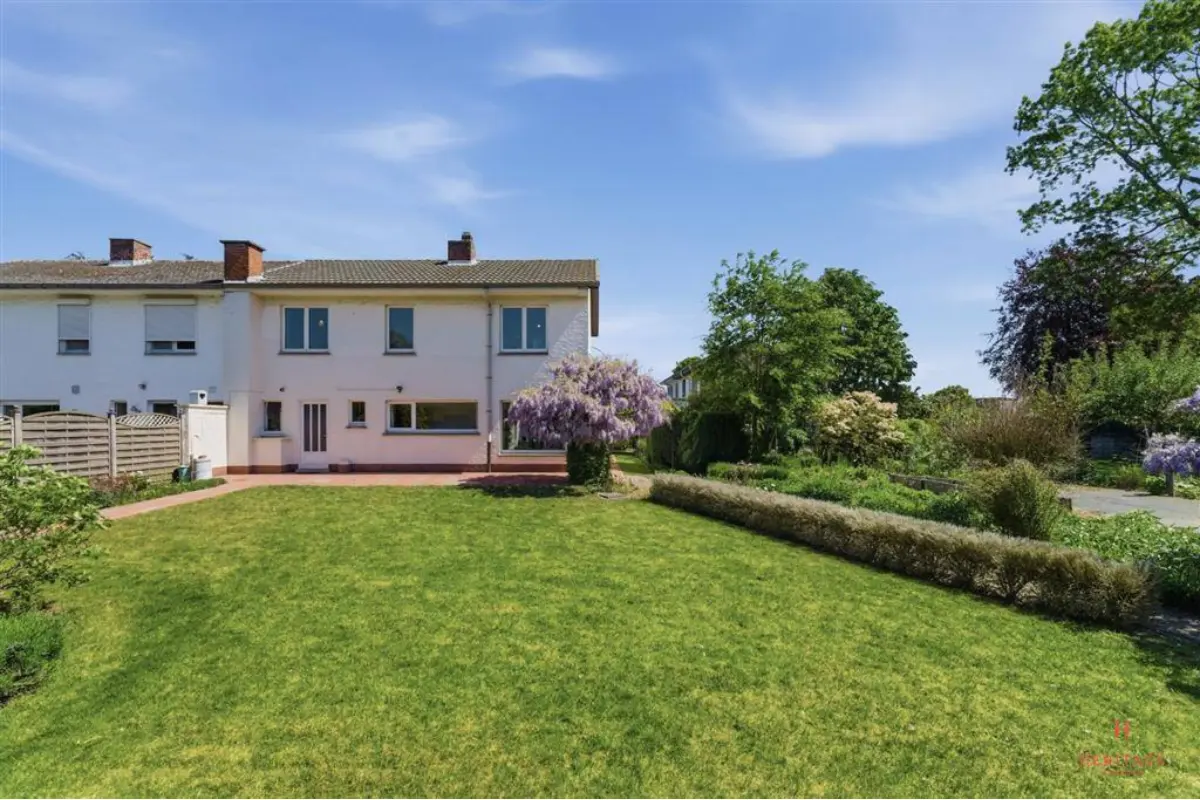 Huis te  koop in Astene 9800 360000.00€ 4 slaapkamers 150.00m² - Zoekertje 751928