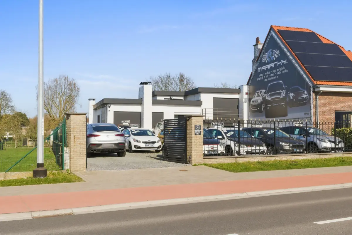 Mixgebouw te  koop in Erembodegem 9320 1195000.00€  slaapkamers 525.00m² - Zoekertje 751761