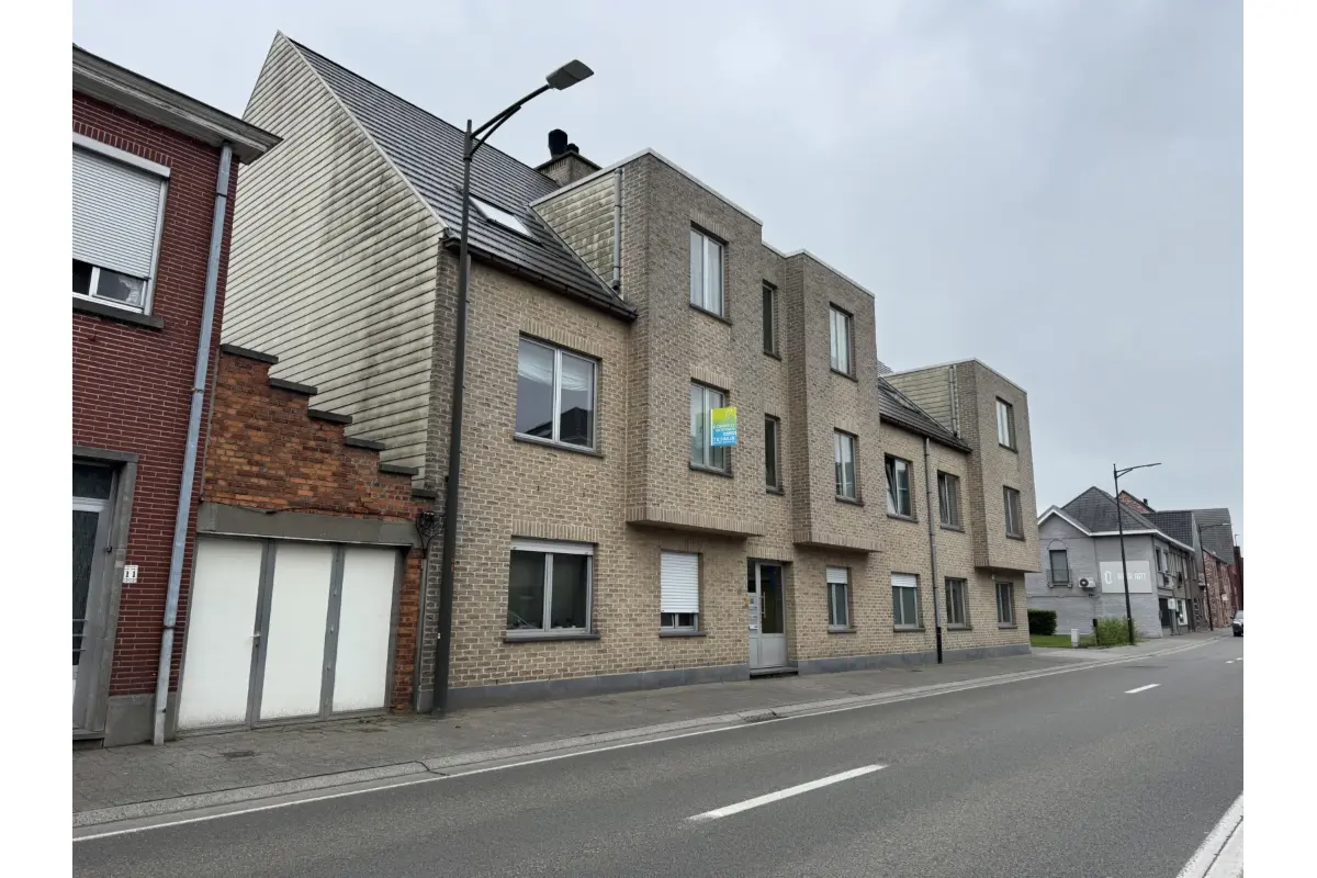 Appartement te  huur in Overmere 9290 825.00€ 2 slaapkamers 91.00m² - Zoekertje 753624