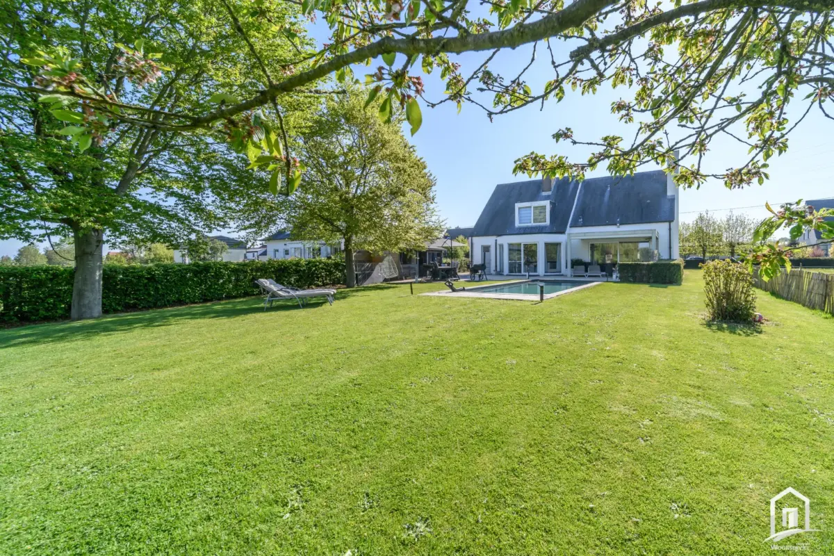 Huis te  in Liedekerke 1770 674500.00€ 3 slaapkamers 252.00m² - Zoekertje 754008