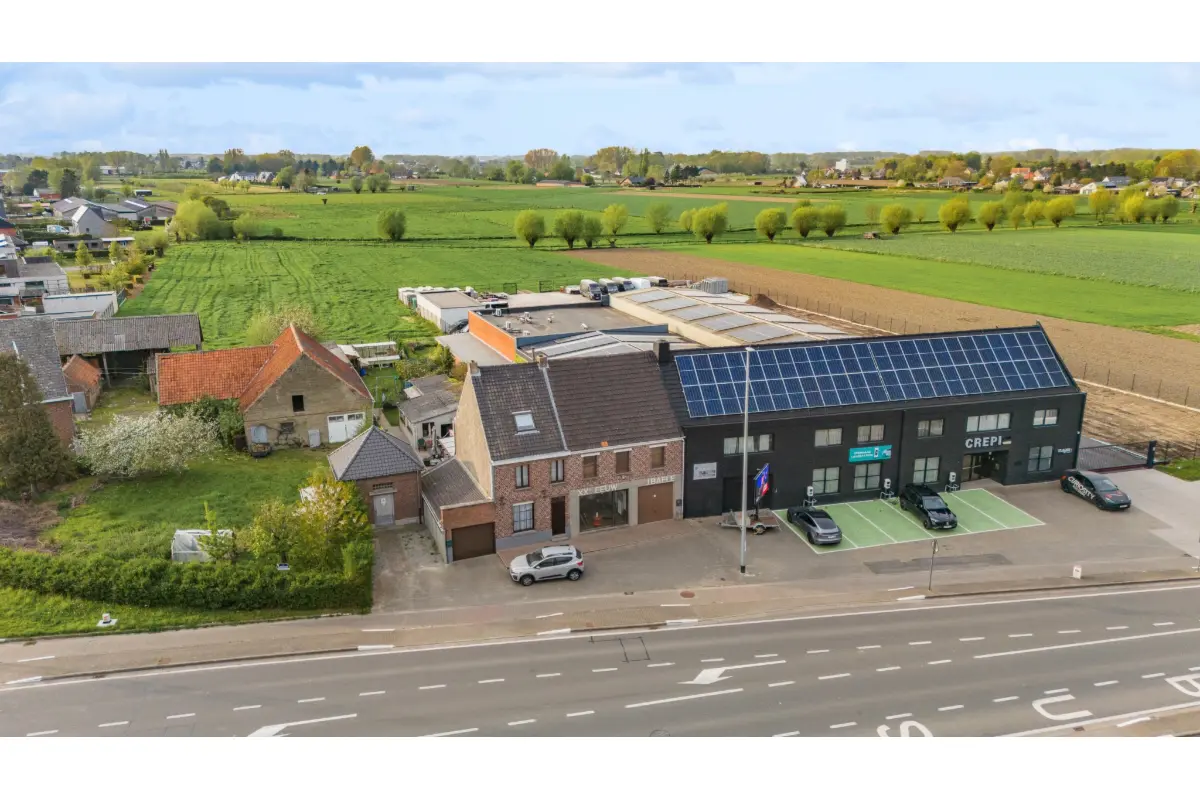 Mixgebouw te  koop in Wetteren 9230 375000.00€ 3 slaapkamers 251.00m² - Zoekertje 754196