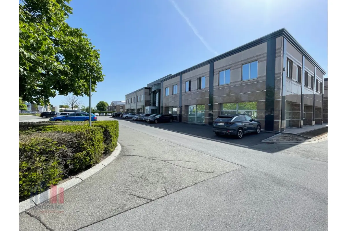 Handelszaak te  huur in Deinze 9800 6875.00€  slaapkamers 1500.00m² - Zoekertje 755043
