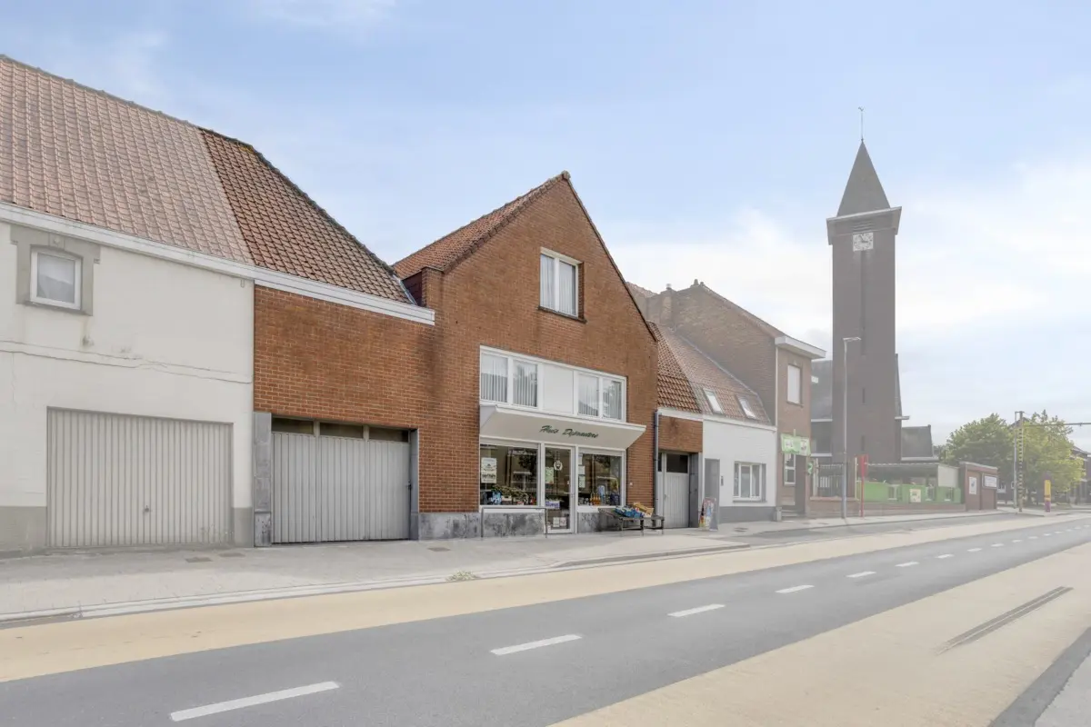 Handelszaak te  in Anzegem 8570 420000.00€ 4 slaapkamers 224.00m² - Zoekertje 754999