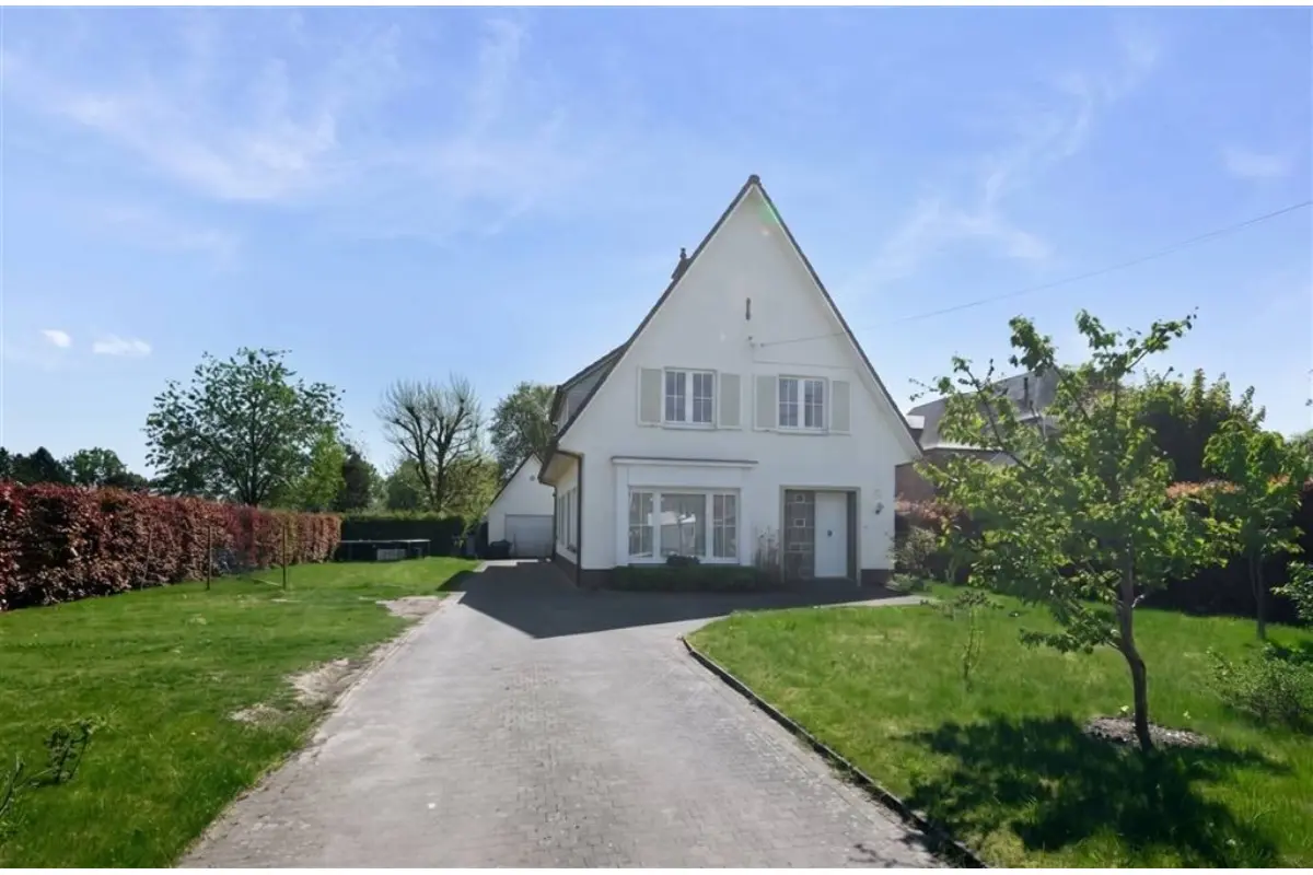 Huis te  koop in Oosterzele 9860 559000.00€ 4 slaapkamers 250.00m² - Zoekertje 754946