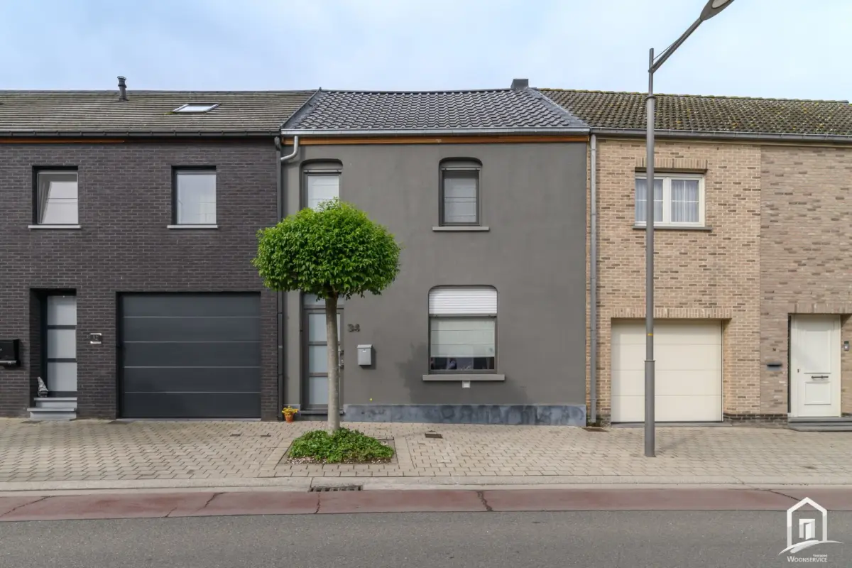 Huis te  in Erembodegem 9320 295000.00€ 2 slaapkamers 145.00m² - Zoekertje 755002