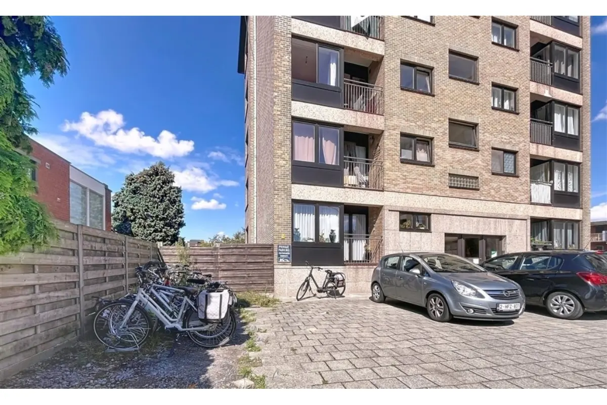 Appartement te  koop in Sint-Niklaas 9100 185000.00€ 3 slaapkamers 86.00m² - Zoekertje 754912