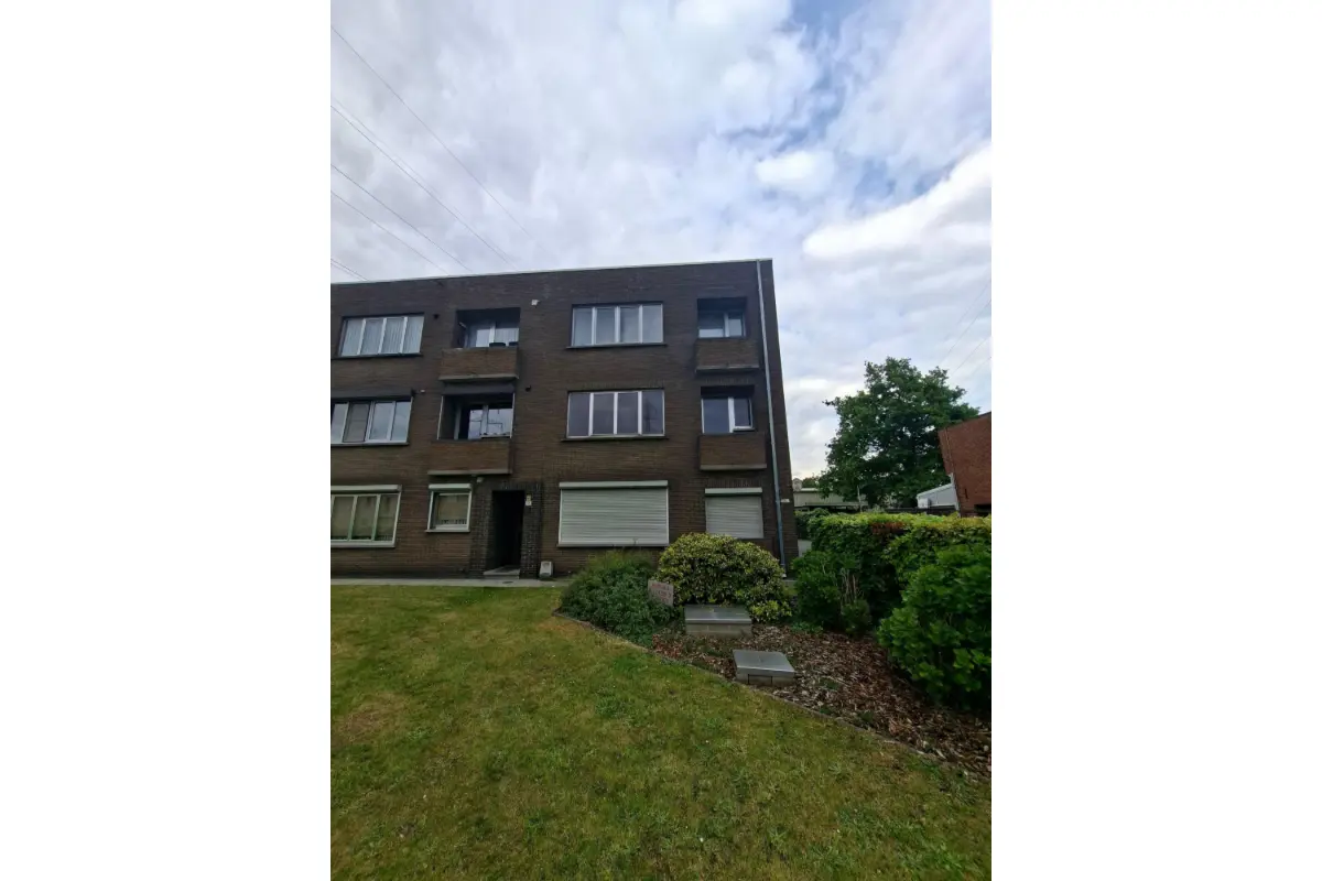 Appartement te  koop in Sint-Niklaas 9100 170000.00€ 3 slaapkamers m² - Zoekertje 755453