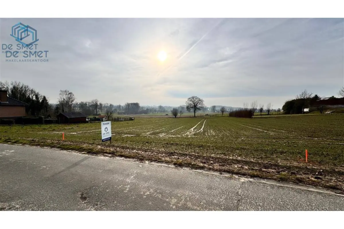 Grond te  koop in Sint-Maria-Lierde 9570 155000.00€  slaapkamers m² - Zoekertje 755288