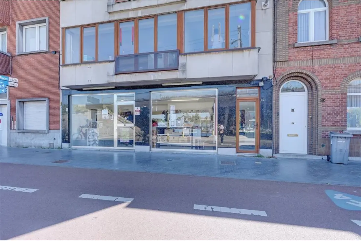 Handelszaak te  koop in Sint-Niklaas 9100 119000.00€  slaapkamers 59.00m² - Zoekertje 755585
