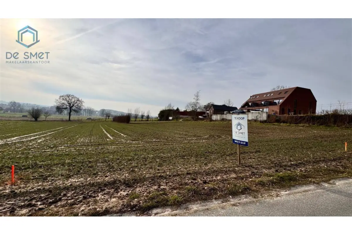 Grond te  koop in Sint-Maria-Lierde 9570 155000.00€  slaapkamers m² - Zoekertje 755287