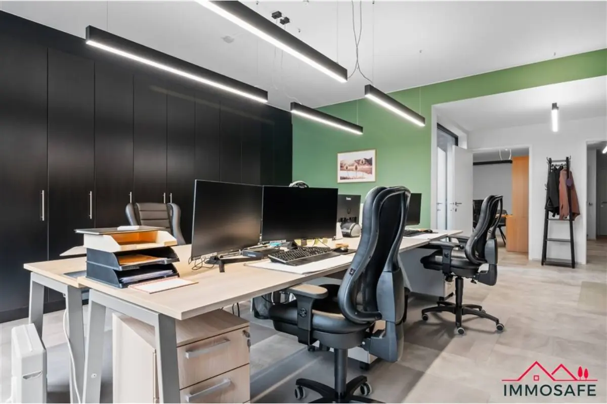 Handelszaak te  huur in Berlare 9290 850.00€  slaapkamers 115.00m² - Zoekertje 756722
