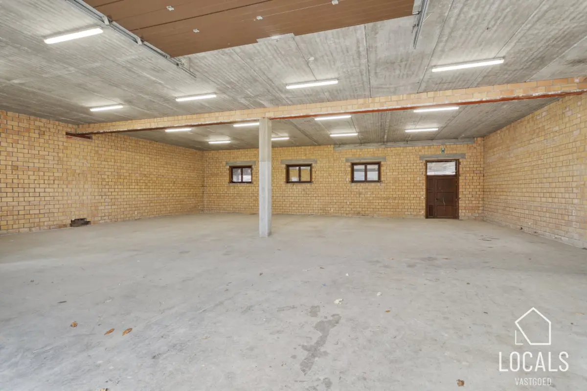 Huis te  koop in Haaltert 9450 900000.00€  slaapkamers 393.00m² - Zoekertje 756644