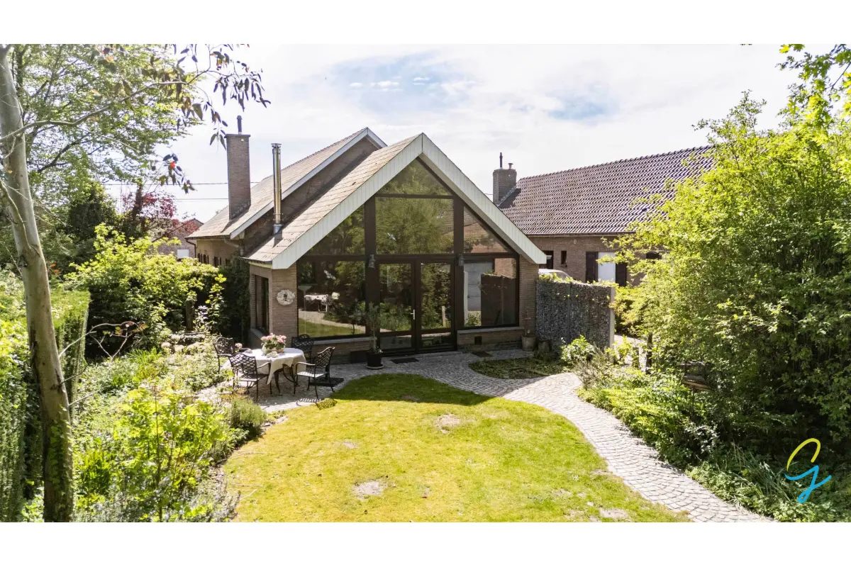 Huis te  koop in Berlare 9290 550000.00€ 3 slaapkamers 196.00m² - Zoekertje 756452