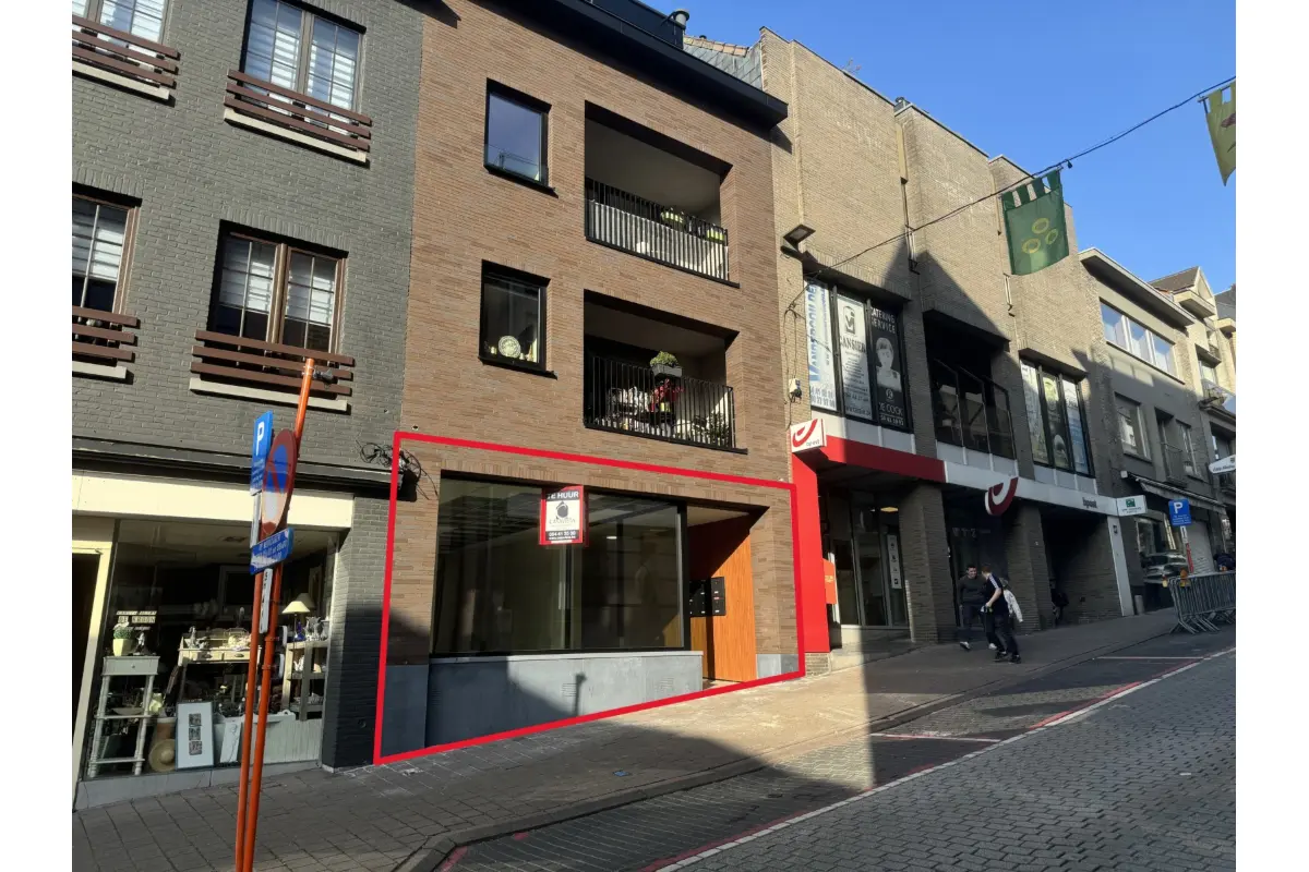 Handelszaak te  huur in Geraardsbergen 9500 900.00€  slaapkamers 72.00m² - Zoekertje 756590