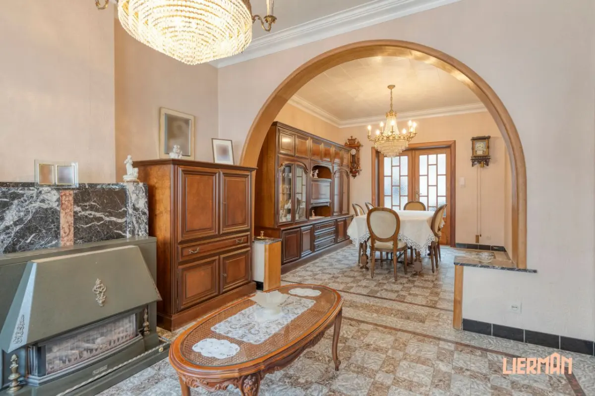 Huis te  koop in Aalst 9300 238000.00€ 3 slaapkamers 180.00m² - Zoekertje 758466