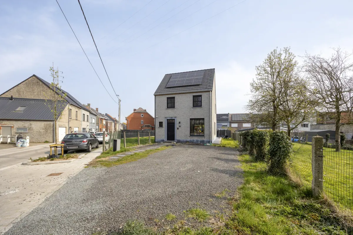 Huis te  koop in Aalst 9300 499000.00€ 3 slaapkamers 140.00m² - Zoekertje 758051
