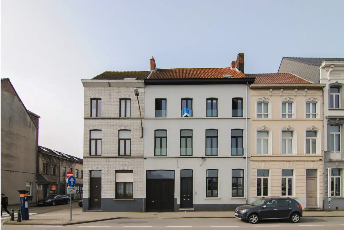 Handelszaak te  huur in Gent 9000 795.00€  slaapkamers m² - Zoekertje 758455