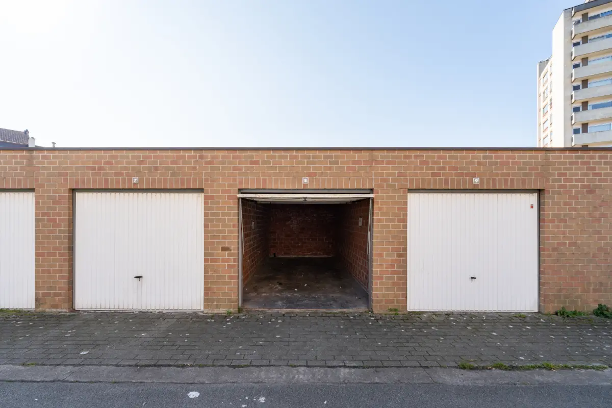 Parking & garage te  koop in Dendermonde 9200 28000.00€  slaapkamers m² - Zoekertje 759560