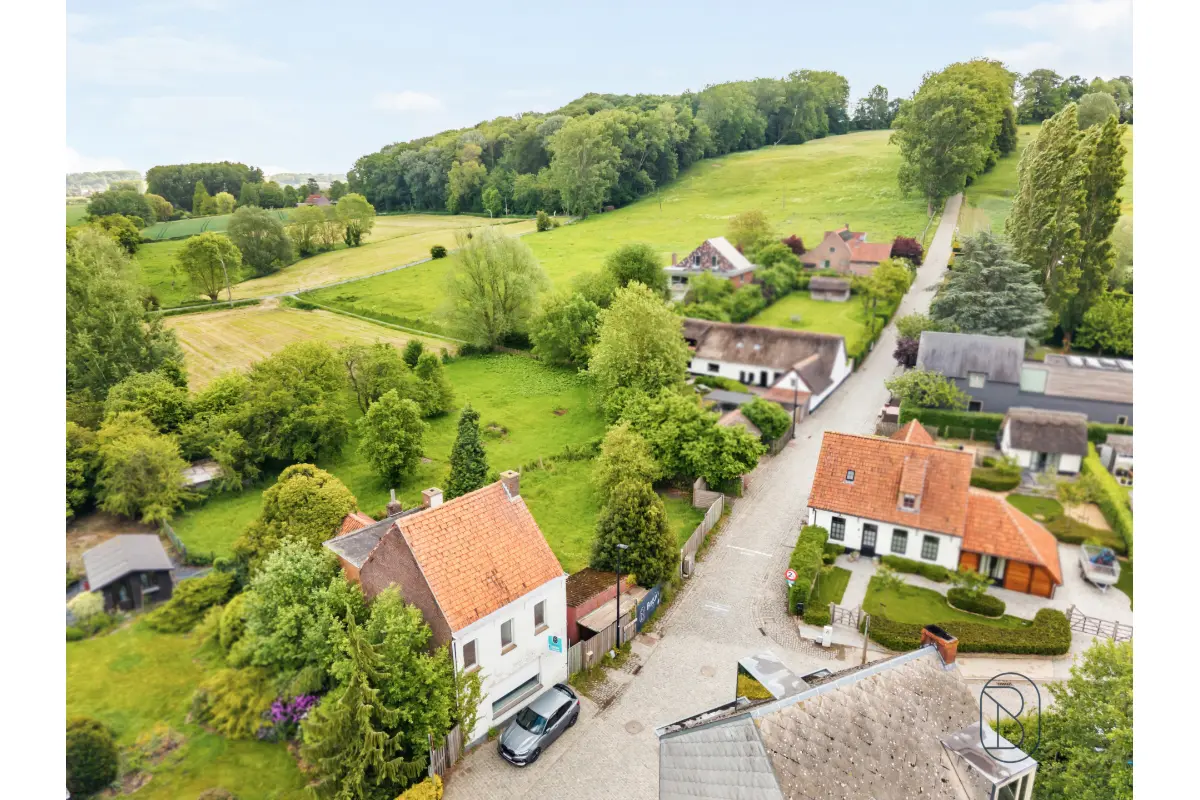 Huis te  koop in Melden 9700 565000.00€ 2 slaapkamers m² - Zoekertje 760768