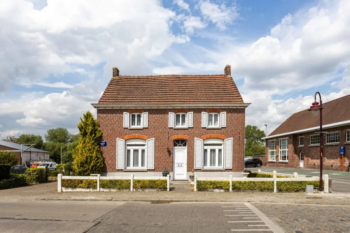 Huis te  koop in Grimminge 9506 295000.00€ 3 slaapkamers 145.00m² - Zoekertje 760222