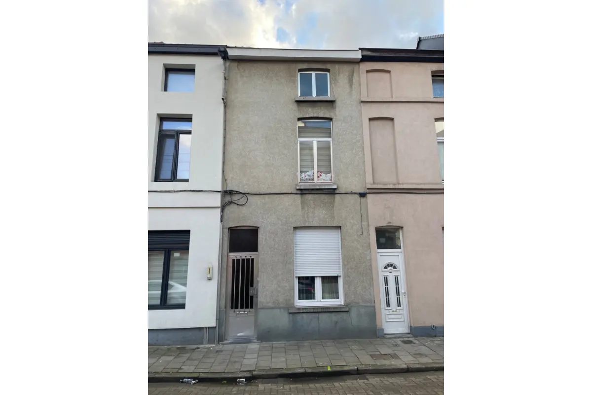 Huis te  koop in Gent 9000 265000.00€ 4 slaapkamers m² - Zoekertje 760855