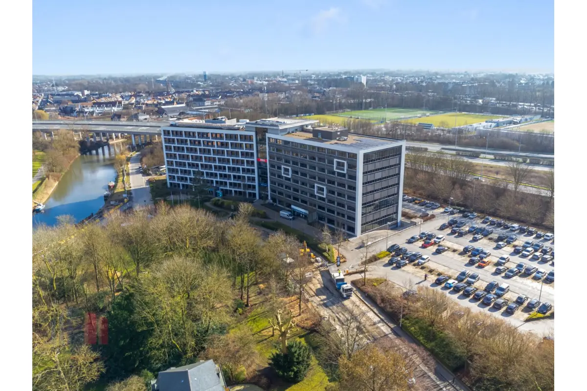 Handelszaak te  huur in Gent 9000 8438.00€  slaapkamers 750.00m² - Zoekertje 763949