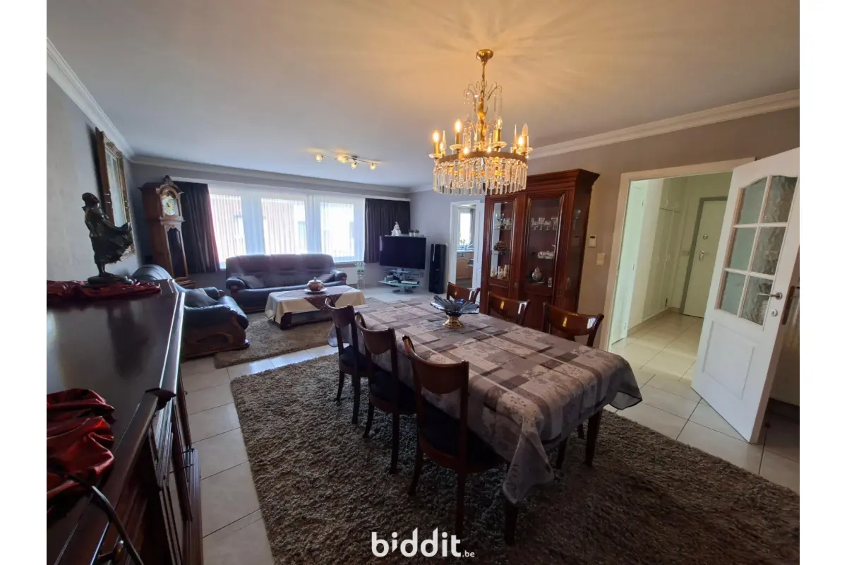 Appartement te  koop in Sint-Niklaas 9100 219000.00€ 3 slaapkamers m² - Zoekertje 764503