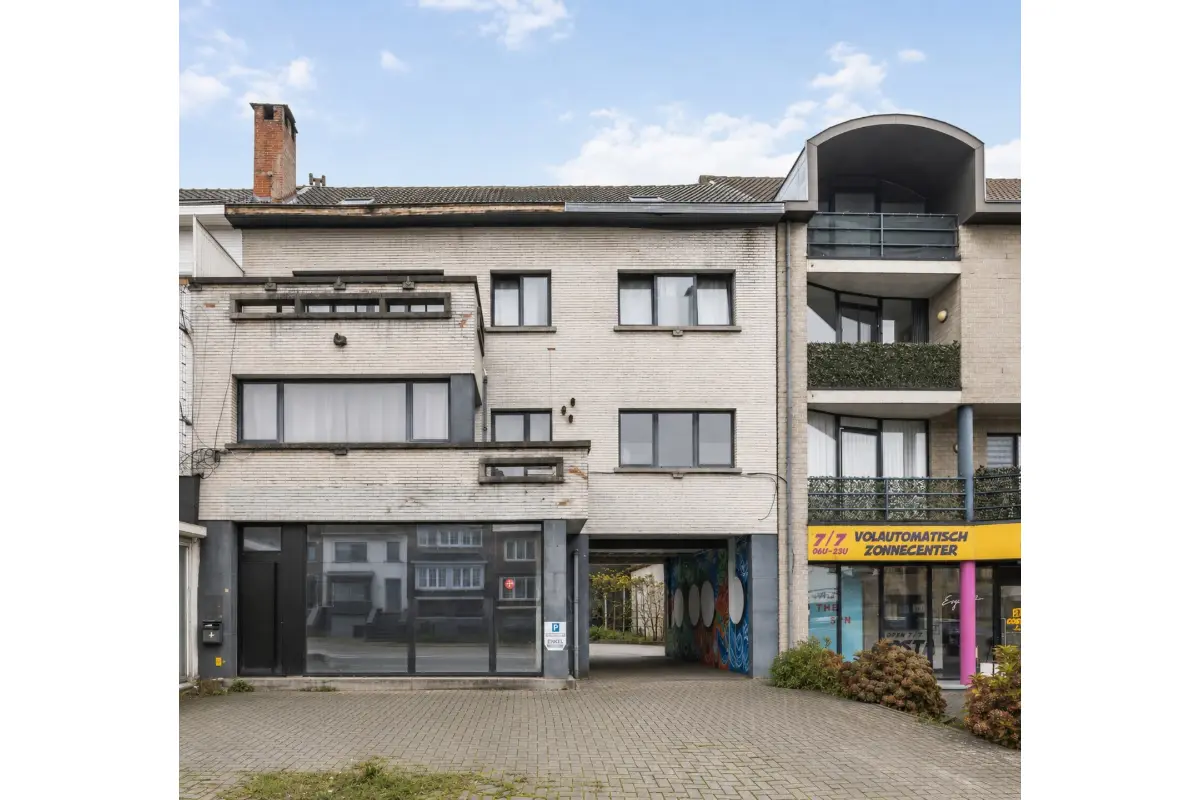 Mixgebouw te  koop in Ninove 9400 439000.00€ 4 slaapkamers 195.00m² - Zoekertje 764207
