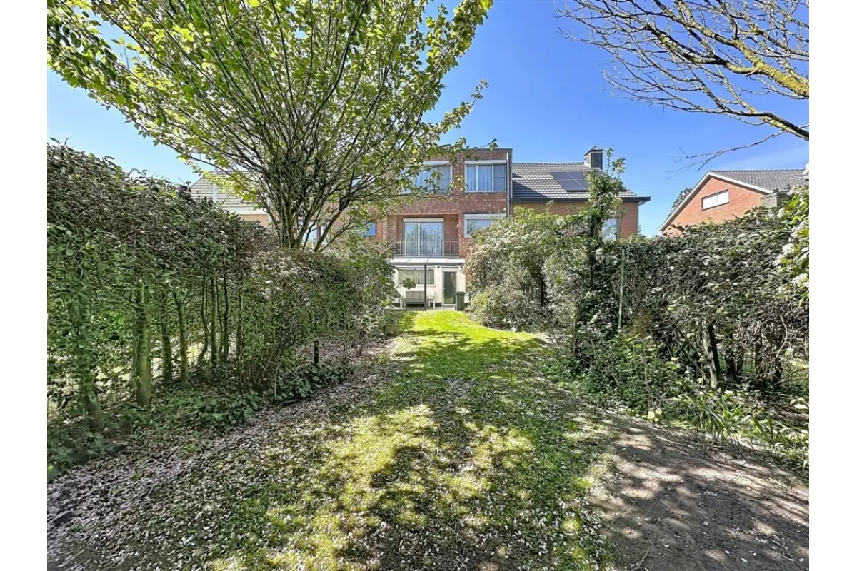 Huis te  koop in Belsele 9111 375000.00€ 4 slaapkamers 200.00m² - Zoekertje 790008