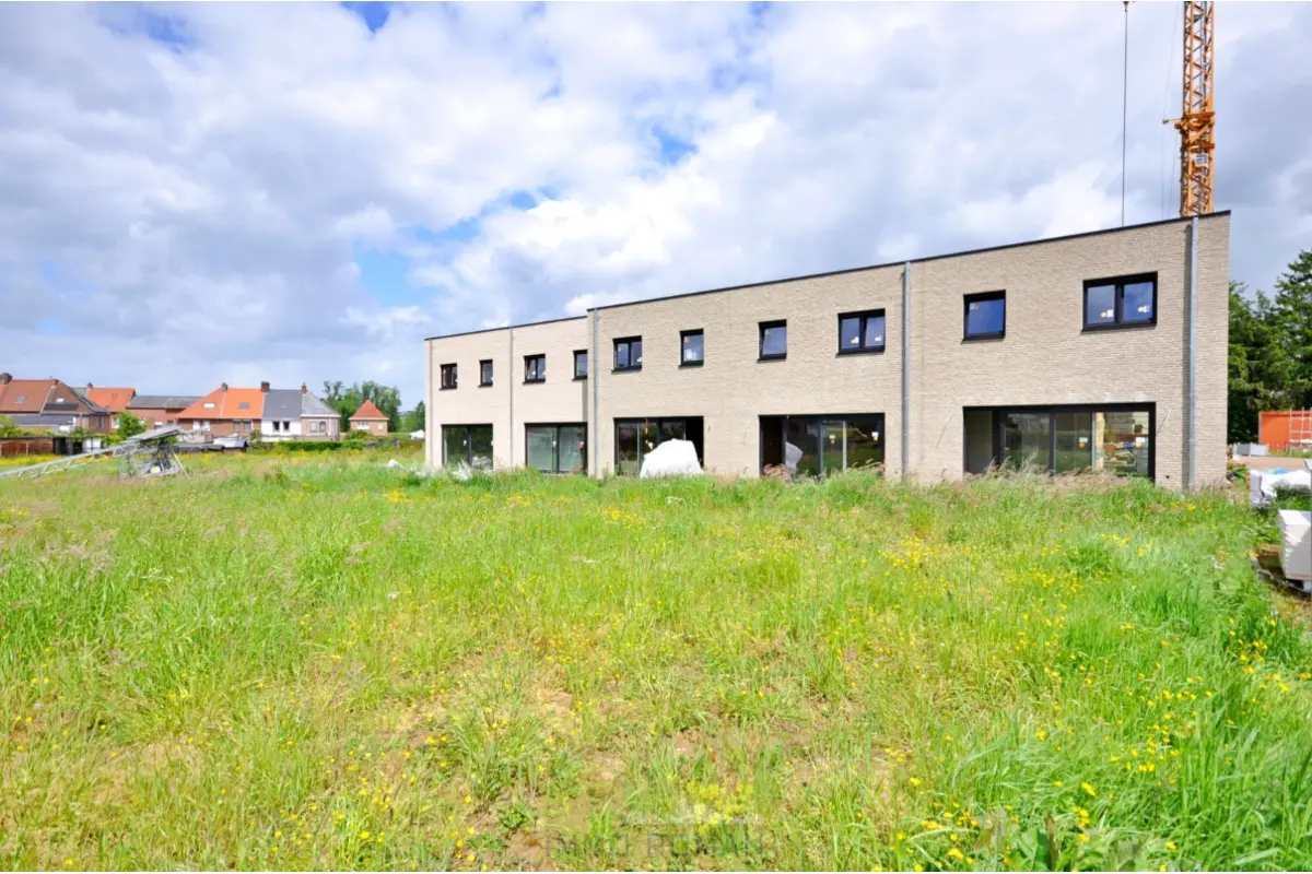 Appartementsgebouw te  koop in Ronse 9600 272857.00€ 3 slaapkamers 108.00m² - Zoekertje 766283