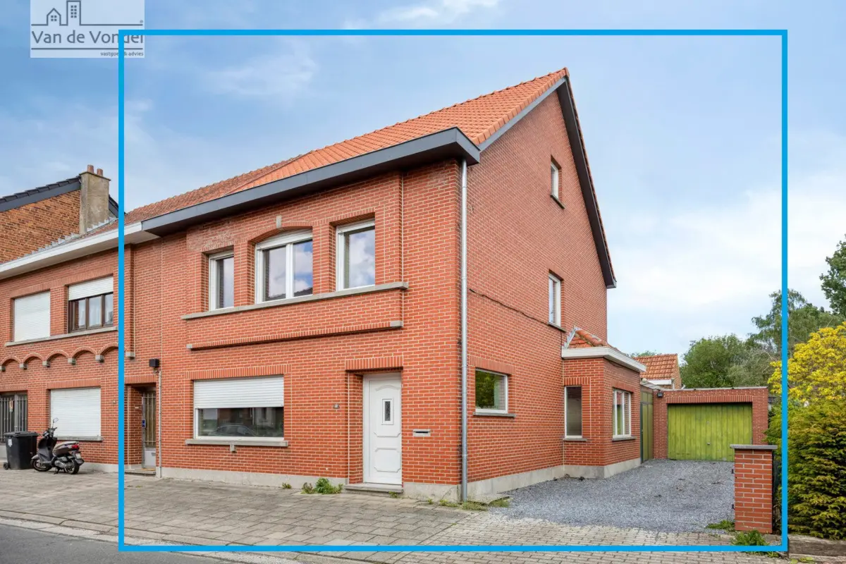 Huis te  koop in Nieuwerkerken 9320 339000.00€ 3 slaapkamers 235.00m² - Zoekertje 766144