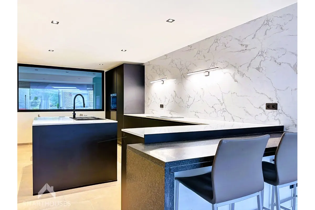 Appartement te  koop in Sint-Gillis-Waas 9170 569000.00€ 3 slaapkamers 355.00m² - Zoekertje 768039