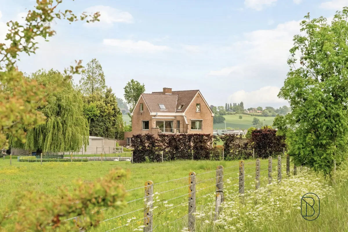 Huis te  koop in Oudenaarde 9700 998000.00€ 4 slaapkamers 240.00m² - Zoekertje 767795
