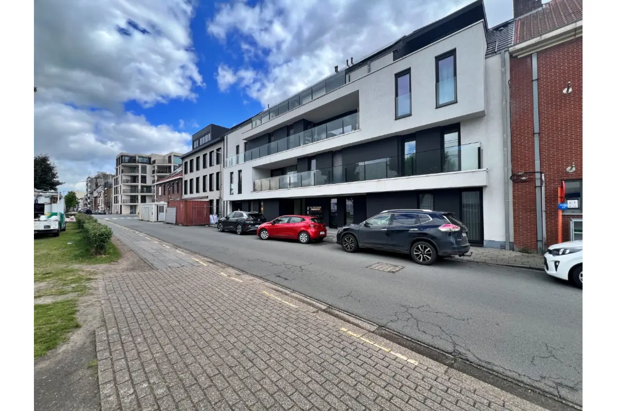Appartement te  huur in Zelzate 9060 840.00€ 2 slaapkamers 80.00m² - Zoekertje 768327