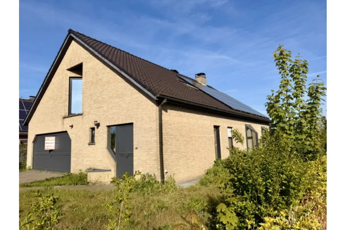 Villa te  koop in Kruishoutem 9770 749000.00€ 6 slaapkamers 500.00m² - Zoekertje 768584