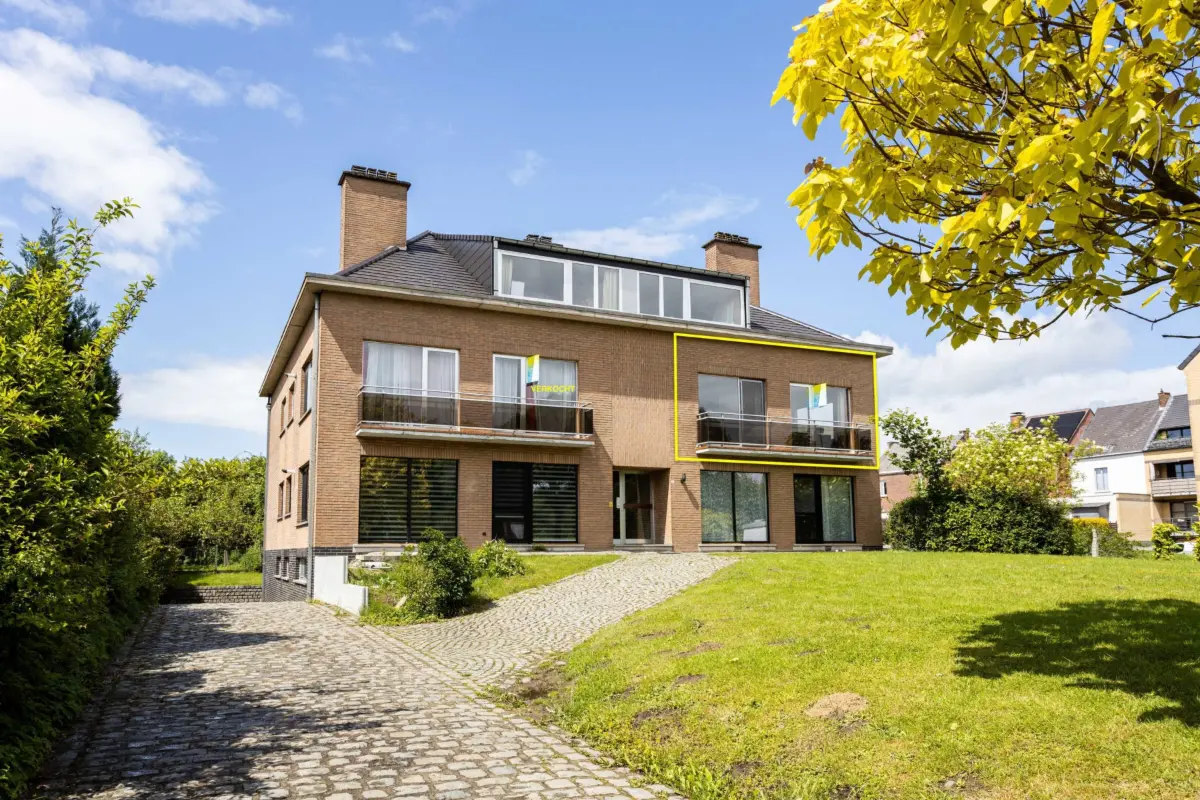 Appartement te  koop in Schendelbeke 9506 199000.00€ 3 slaapkamers 109.00m² - Zoekertje 768854