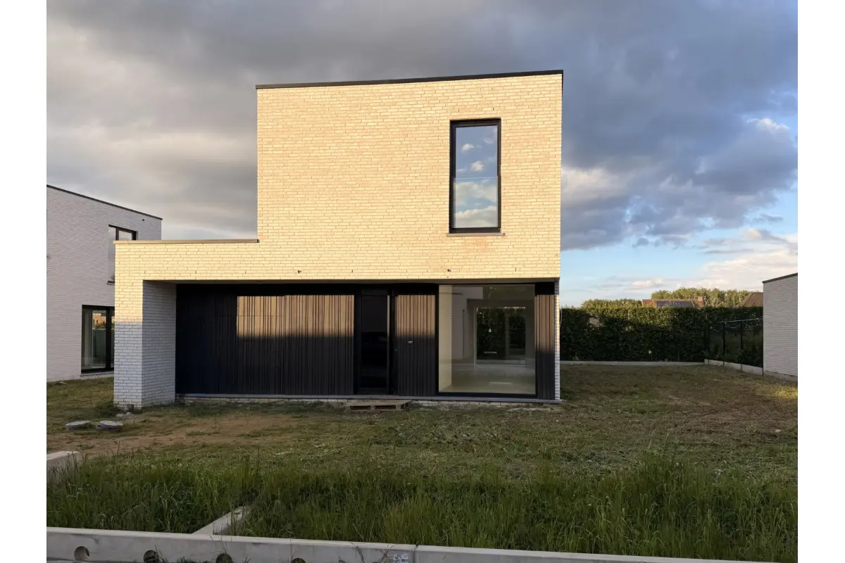 Huis te  koop in Sint-Lievens-Houtem 9520 506000.00€ 3 slaapkamers 172.00m² - Zoekertje 768851