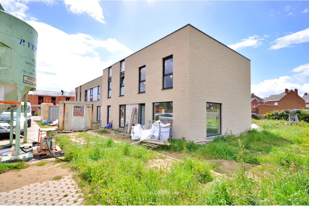 Appartementsgebouw te  koop in Ronse 9600 302586.00€ 3 slaapkamers 112.00m² - Zoekertje 769160