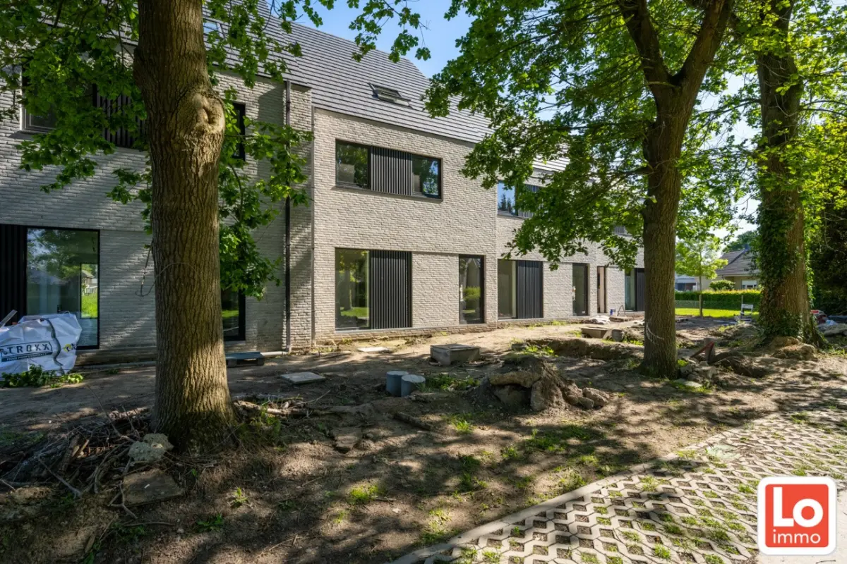 Huis te  koop in Lochristi 9080 460200.00€ 4 slaapkamers 215.00m² - Zoekertje 770286