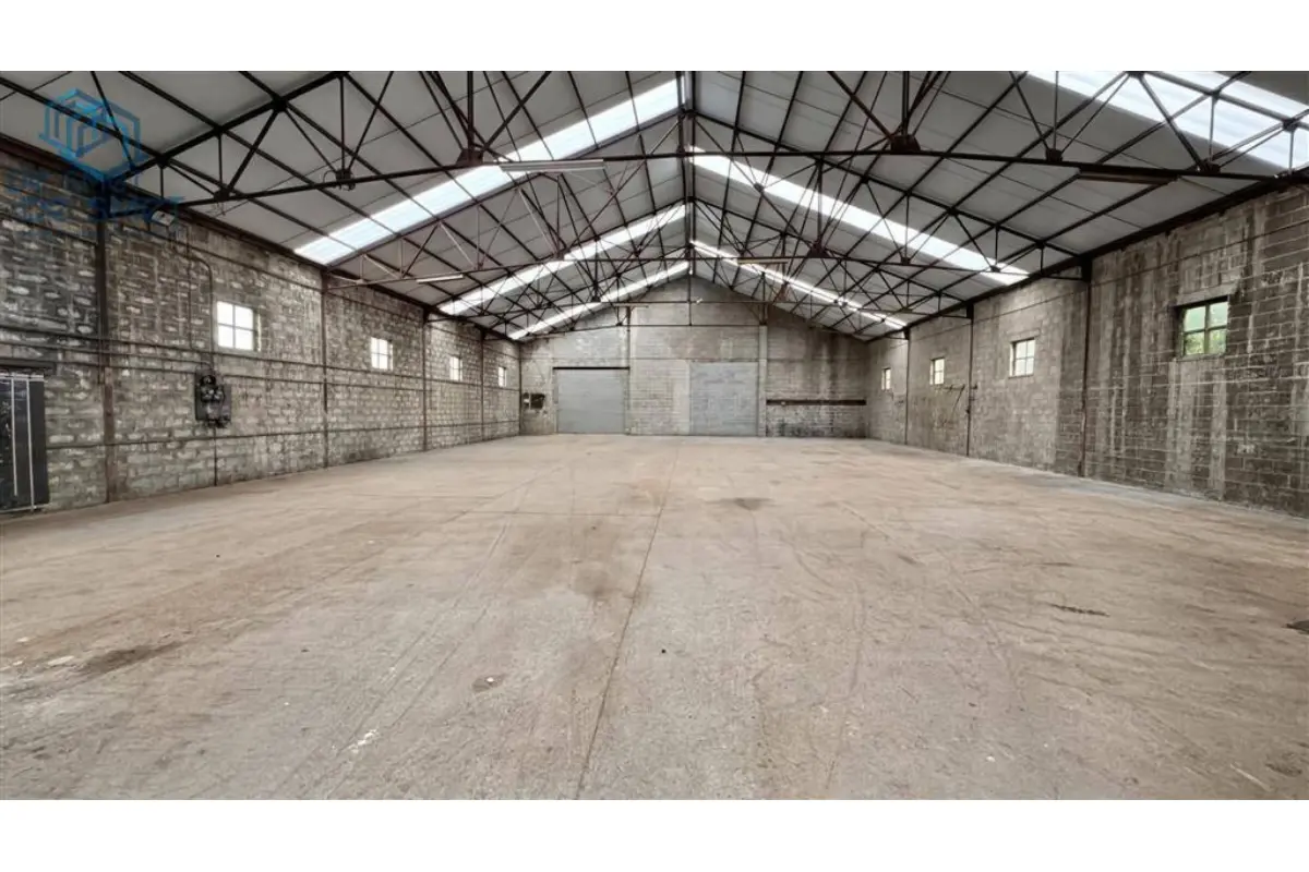 Handelszaak te  huur in Lierde 9570 1500.00€  slaapkamers 556.50m² - Zoekertje 769965