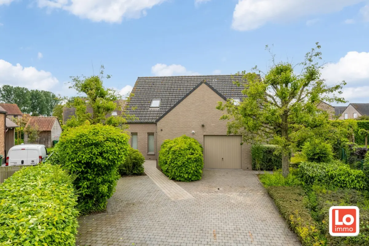 Huis te  koop in Lochristi 9080 598000.00€ 4 slaapkamers 190.00m² - Zoekertje 771220