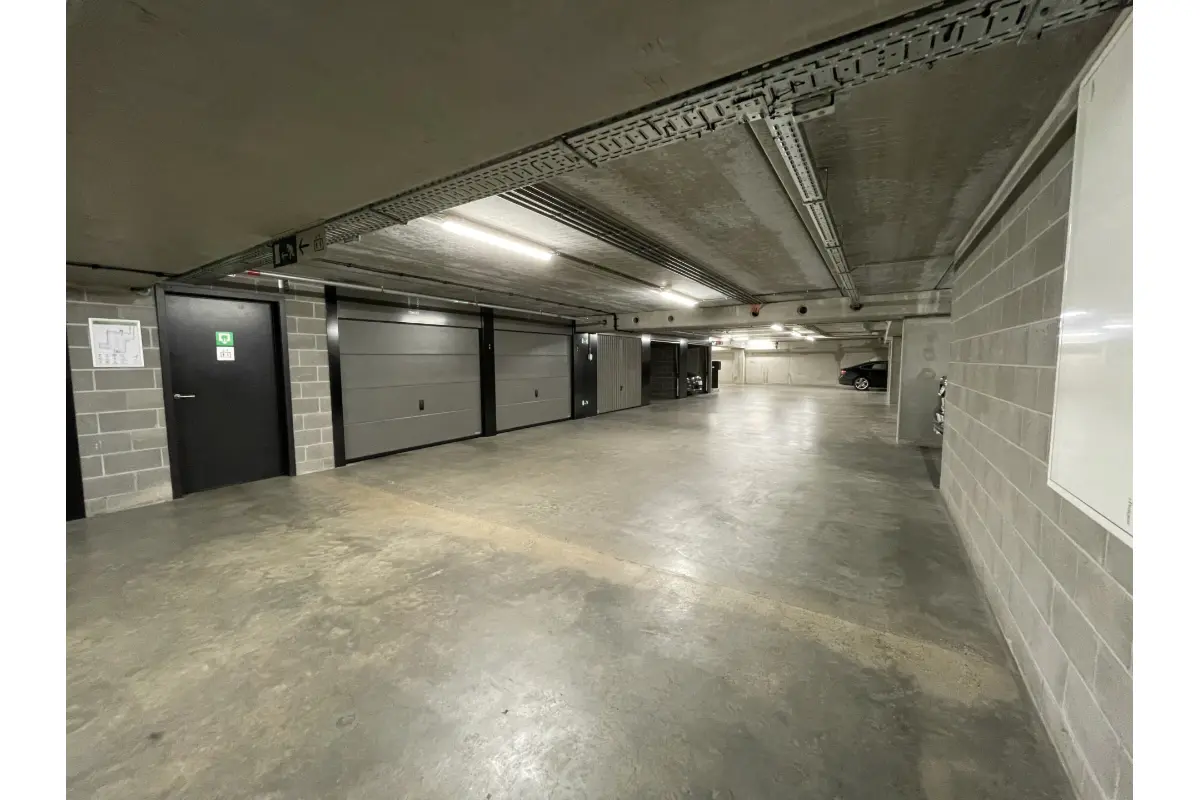 Parking & garage te  koop in Gent 9000 55000.00€  slaapkamers m² - Zoekertje 770450