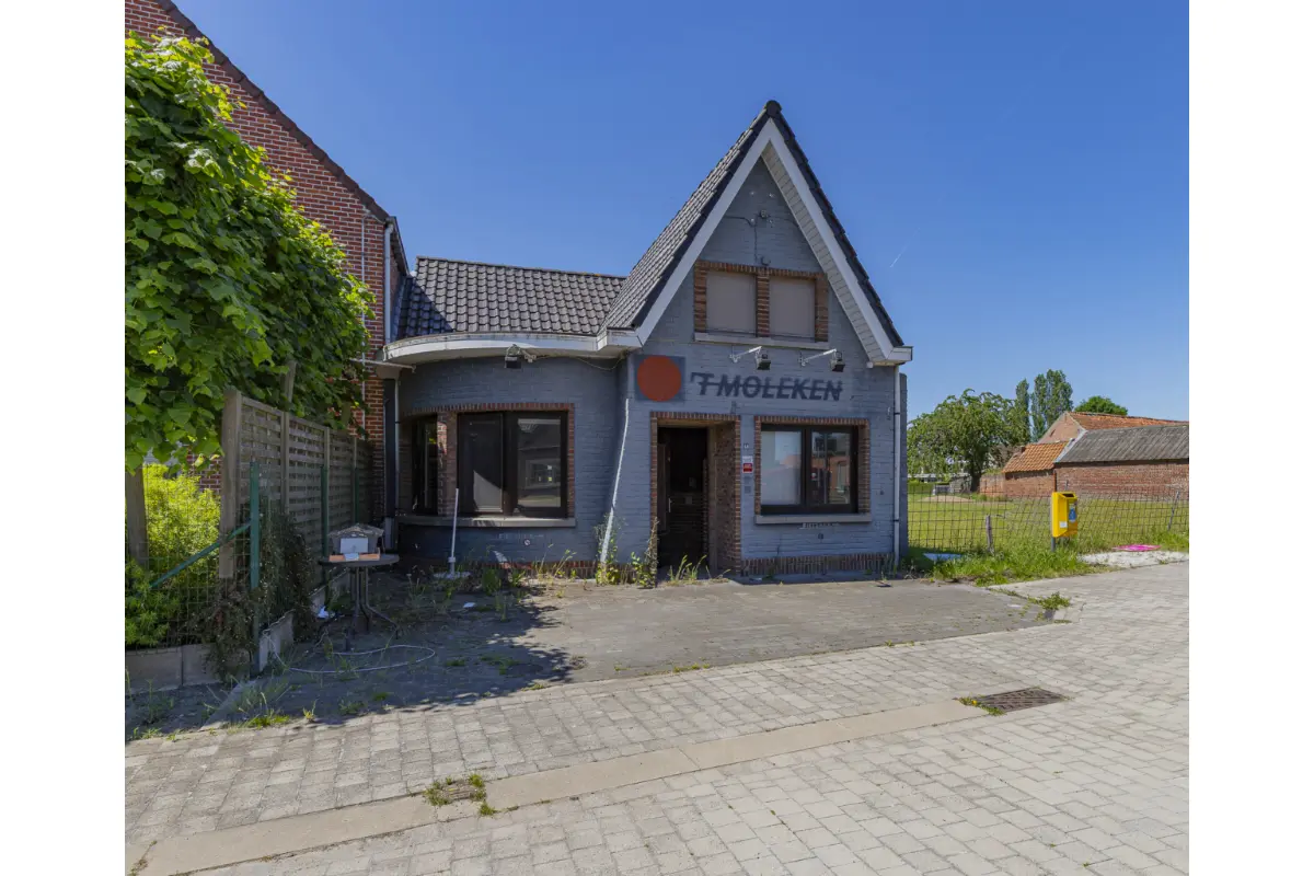 Huis te  koop in Denderbelle 9280 155000.00€ 3 slaapkamers 185.00m² - Zoekertje 772139