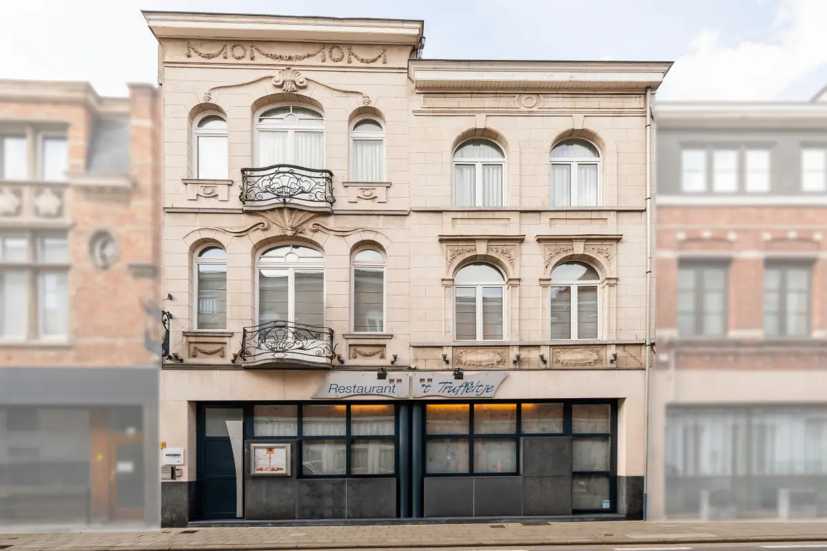 Handelszaak te  koop in Dendermonde 9200 0.00€ 5 slaapkamers 620.00m² - Zoekertje 773228
