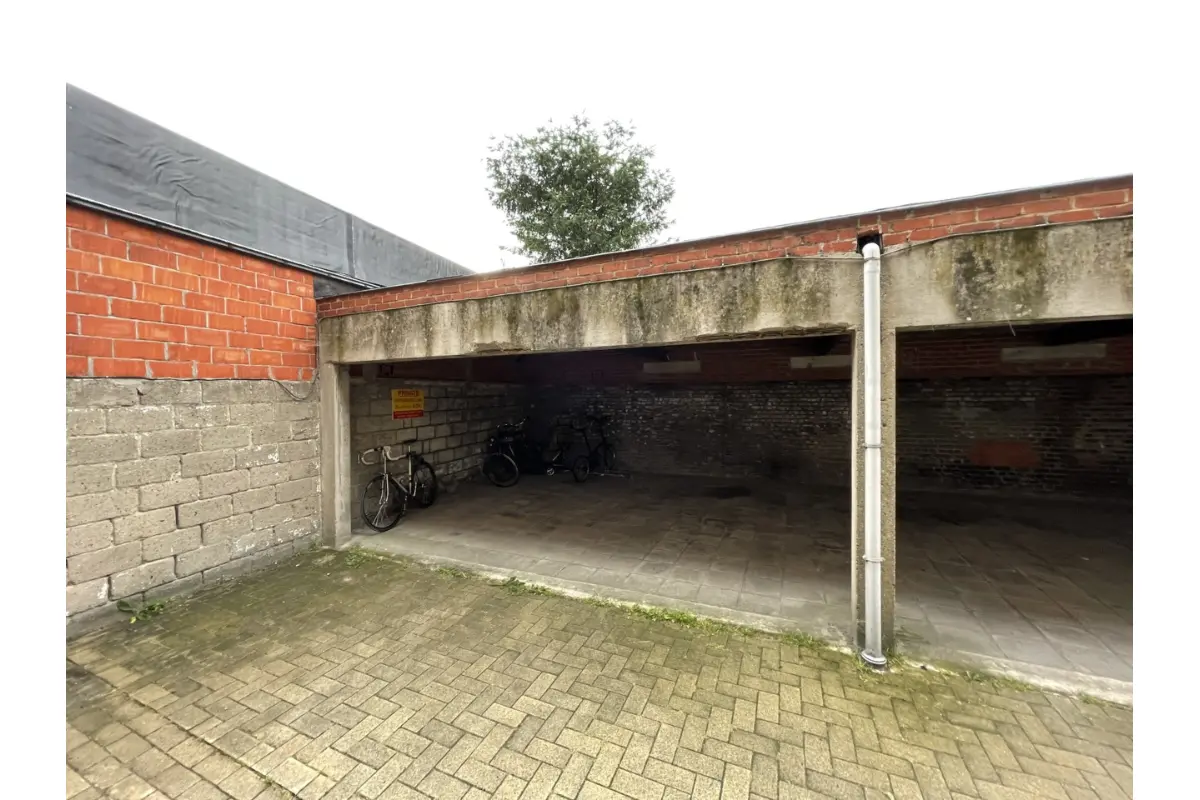 Parking te  huur in Gent 9000 95.00€  slaapkamers m² - Zoekertje 772866