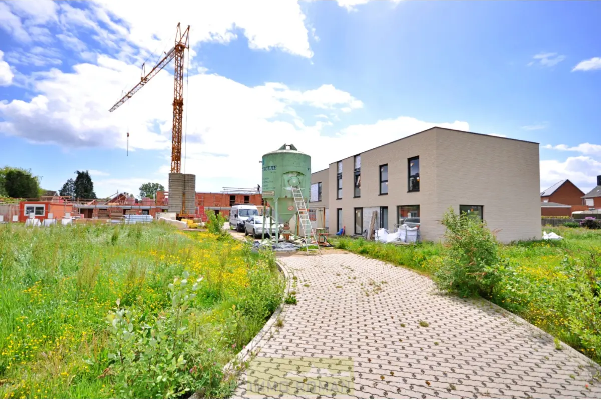 Huis te  koop in Ronse 9600 277357.00€ 3 slaapkamers 108.00m² - Zoekertje 773476