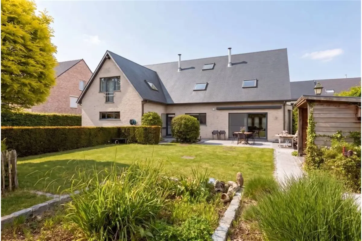 Huis te  koop in Brakel 9660 740000.00€ 4 slaapkamers 305.00m² - Zoekertje 773419