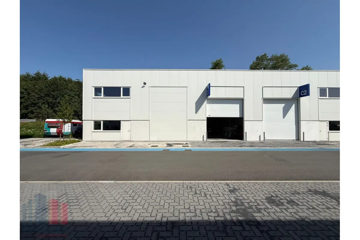 Handelszaak te  koop in Evergem 9940 445000.00€  slaapkamers 258.00m² - Zoekertje 773468